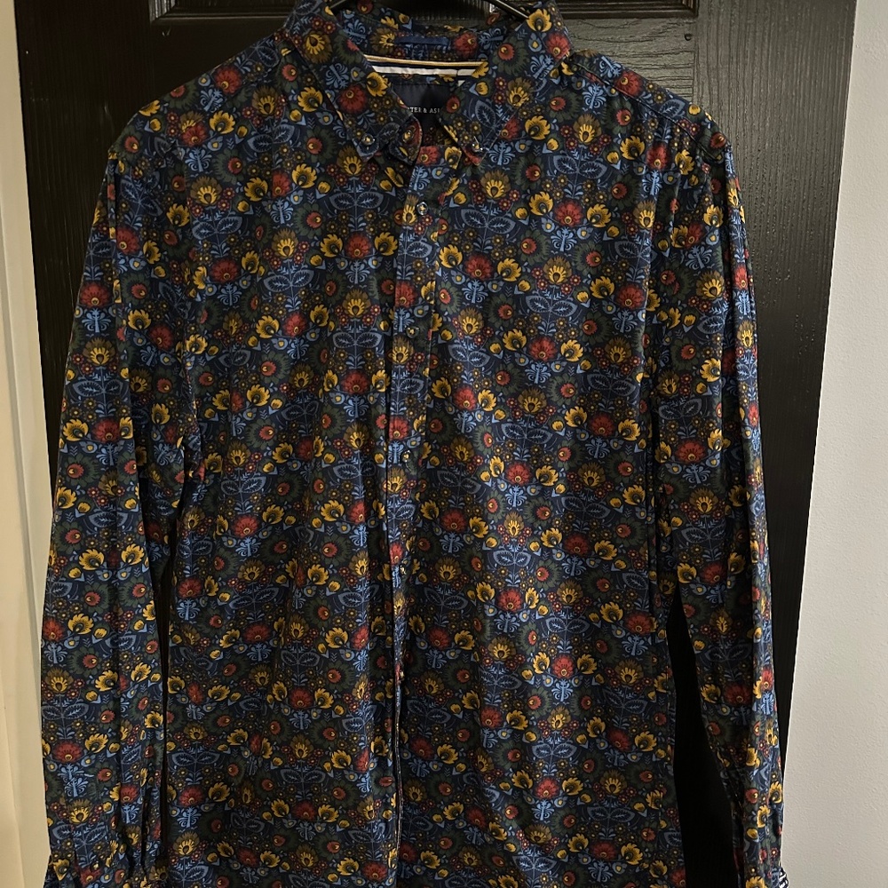 PORTER & ASH Mens Floral Long Sleeve Button Down Shirt. Size M.